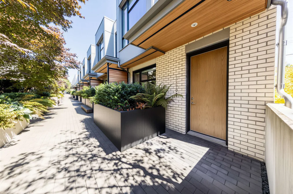 Townhouse for sale at 5490 Oak Street Vancouver British Columbia - MLS: R3156344