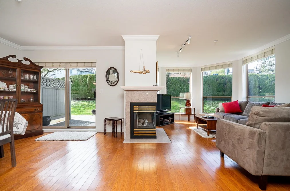 55 323 GOVERNORS COURT, New Westminster BC V3L 5S6, New Westminster BC — Residential for Sale - Photo 3