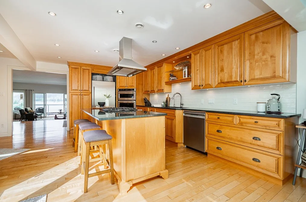 550 YALE ROAD, Port Moody, BC — Residential for Sale — Photo 12 of 39