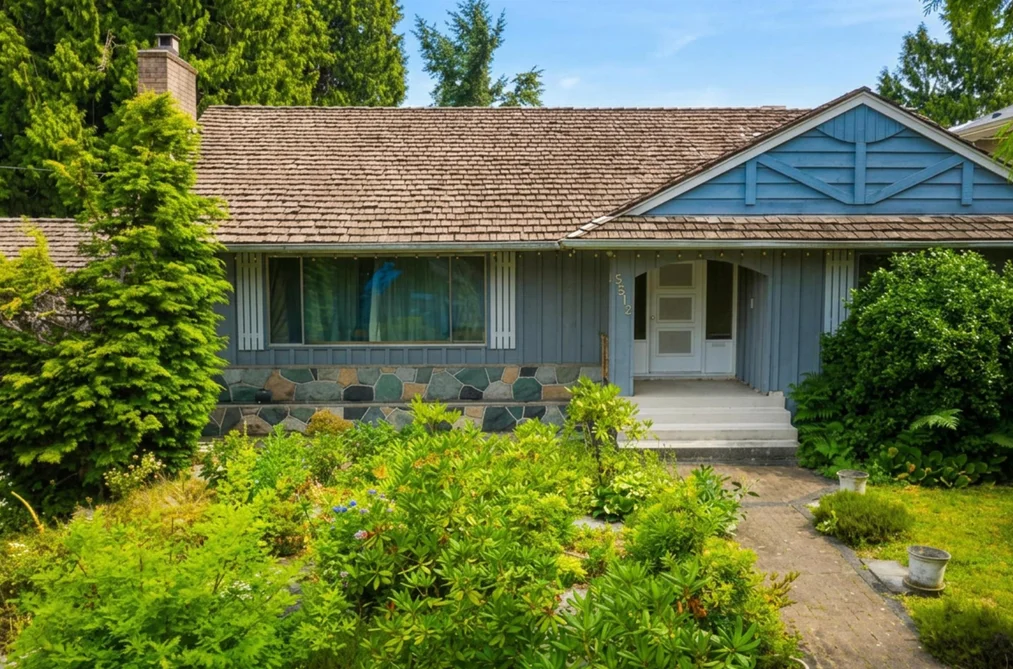 5512 BUCKINGHAM AVENUE, Burnaby BC V5E 2A1, Burnaby BC — Residential for Sale — Photo 2 of 8