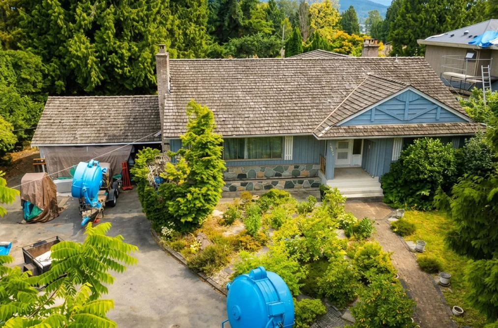 5512 BUCKINGHAM AVENUE, Burnaby BC V5E 2A1, Burnaby BC — Residential for Sale — Photo 3 of 8