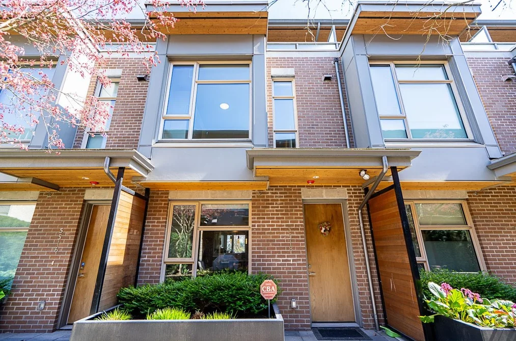 Townhouse for sale at 5518 Oak Street Vancouver British Columbia - MLS: R3104930