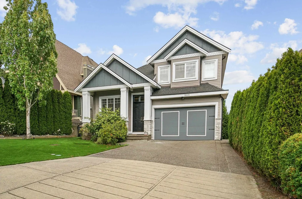 House for sale at 5528 189a Street Surrey British Columbia - MLS: R3145216