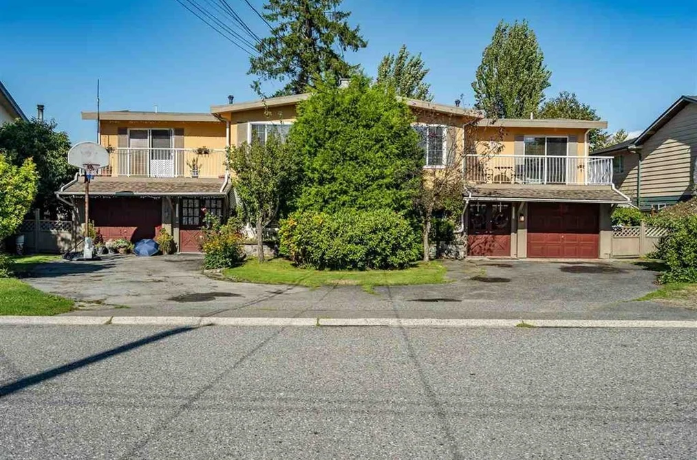Duplex for sale at 5529 5531 Maple Crescent Delta British Columbia - MLS: R3159630
