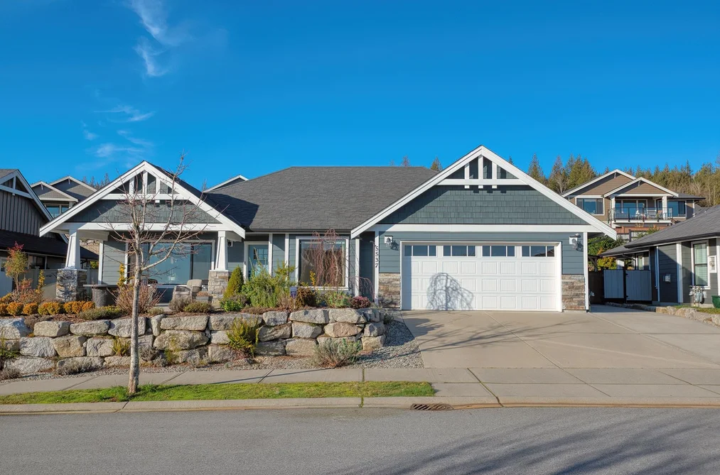 House for sale at 5537 Peregrine Crescent Sechelt British Columbia - MLS: R3087357