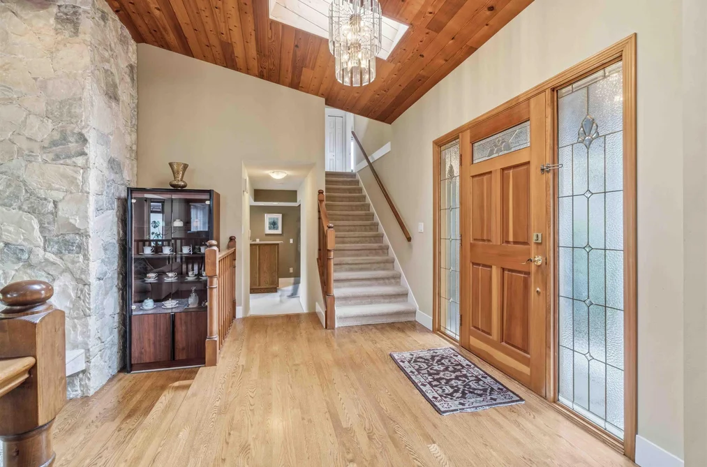 5541 GILPIN STREET, Burnaby BC V5G 2H8, Burnaby BC — Residential for Sale - Photo 2