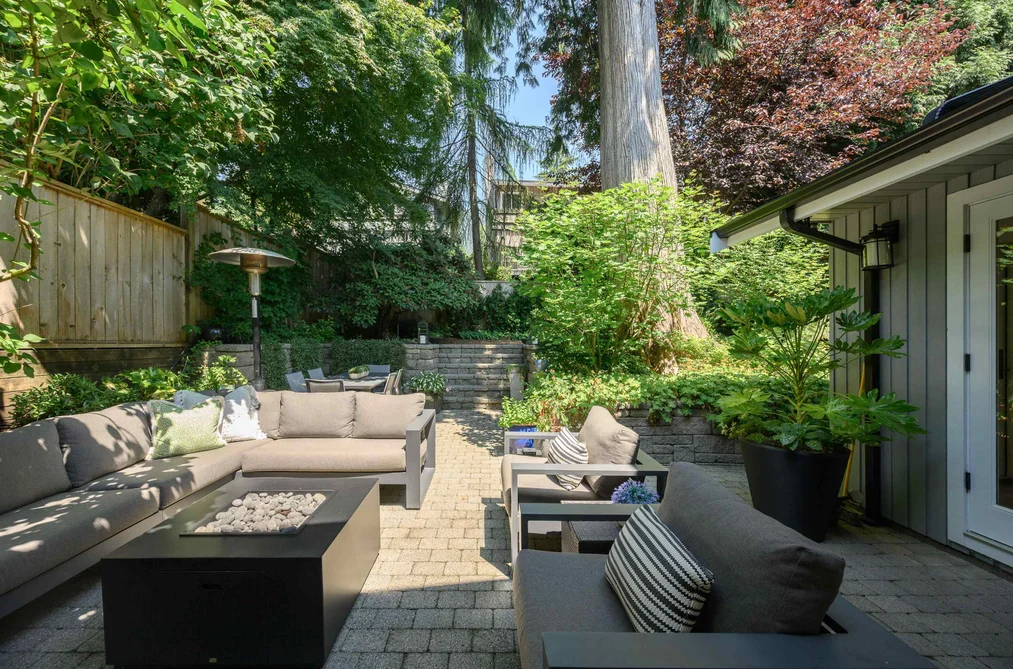 5544 WOODCHUCK PLACE, North Vancouver, BC — Residential for Sale — Photo 5 of 40