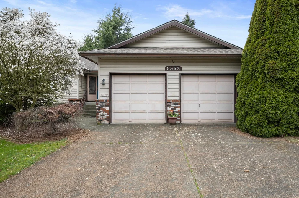 House for sale at 5553 181a Street Surrey British Columbia - MLS: R3105525