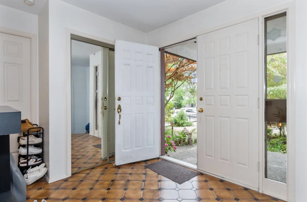 5564 ELIZABETH STREET, Vancouver BC V5Y 3J9, Vancouver BC — Residential for Sale - Photo 2