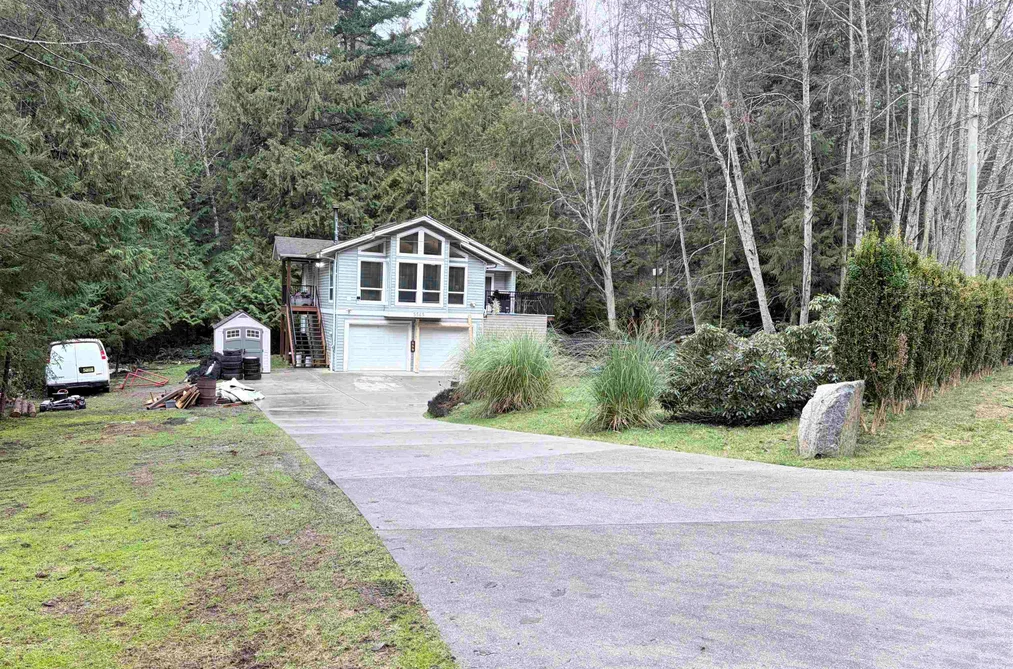 House for sale at 5565 Riley Road Halfmoon Bay British Columbia - MLS: R3084936