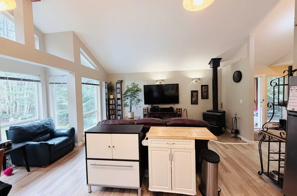 5565 RILEY ROAD, Halfmoon Bay BC V7Z 1B6, Halfmoon Bay BC — Residential for Sale - Photo 6
