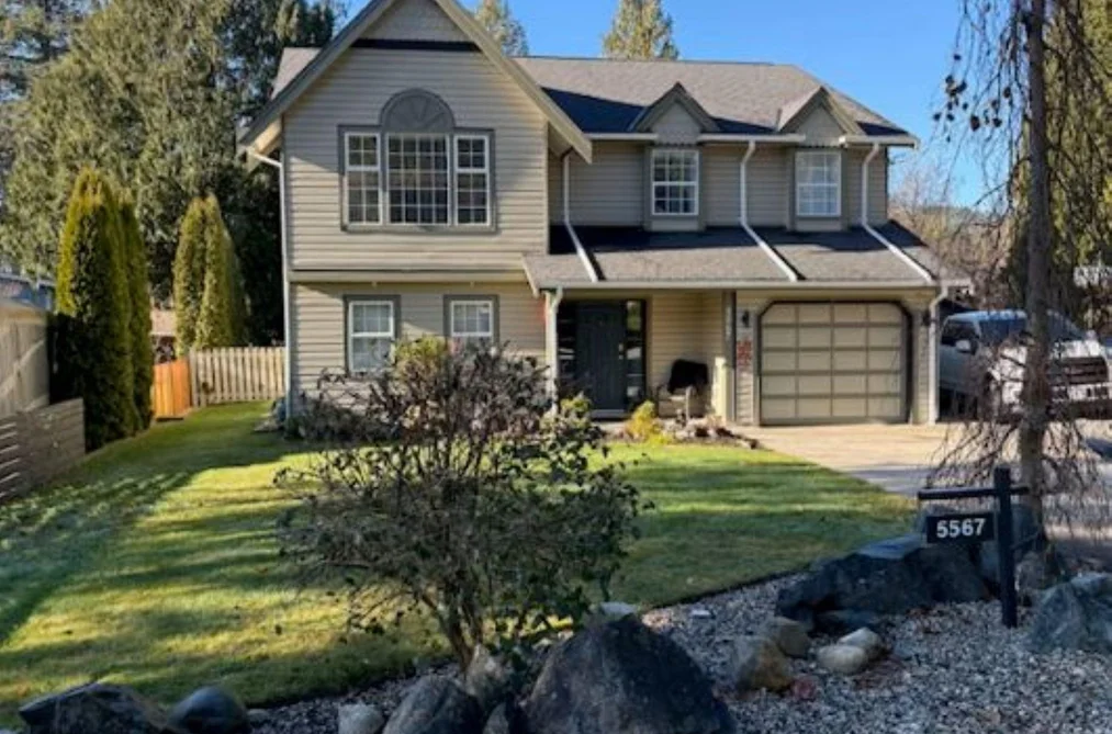 House for sale at 5567 Calli Place Sechelt British Columbia - MLS: R3075472