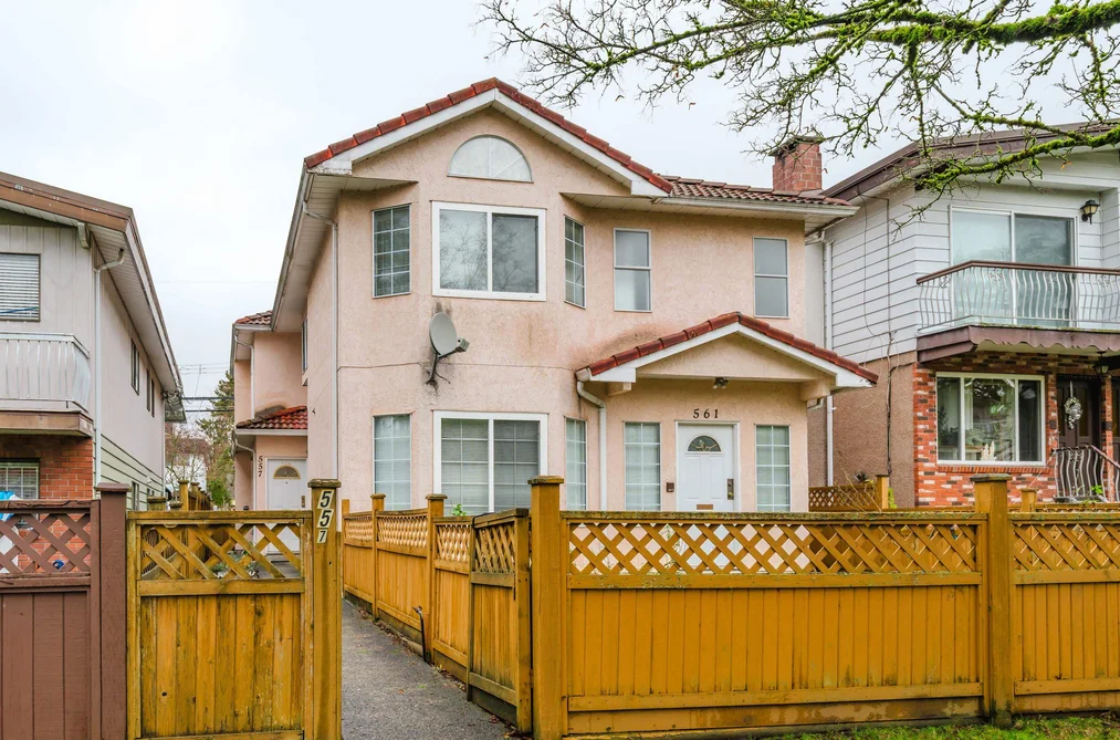 Half Duplex for sale at 557 E 44th Avenue Vancouver British Columbia - MLS: R3076598