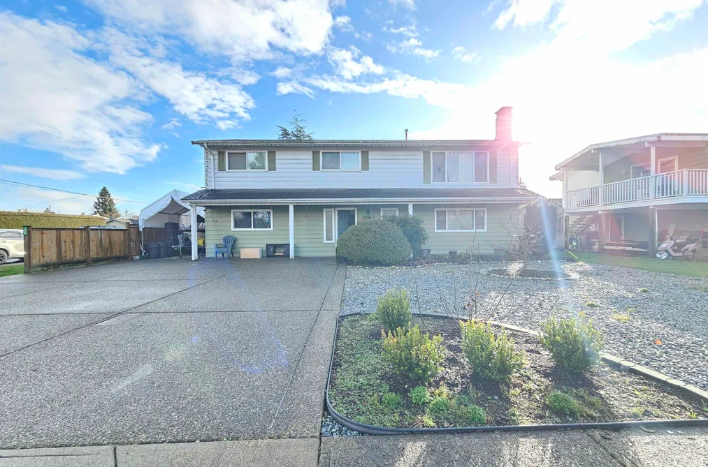 House for sale at 5574 49 Avenue Delta British Columbia - MLS: R3083179