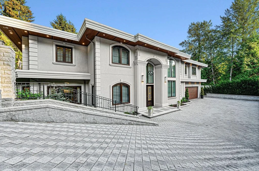 House for sale at 558 Glenross Road West Vancouver British Columbia - MLS: R3110857