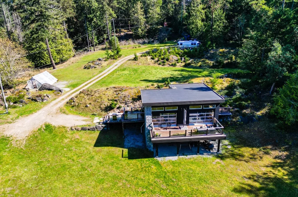 5582 HOOSON ROAD, Pender Island BC V0N 2M1, Pender Island BC — Residential for Sale - Photo 3