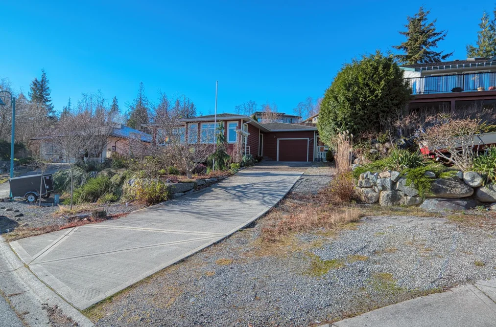House for sale at 5599 Medusa Place Sechelt British Columbia - MLS: R3114000