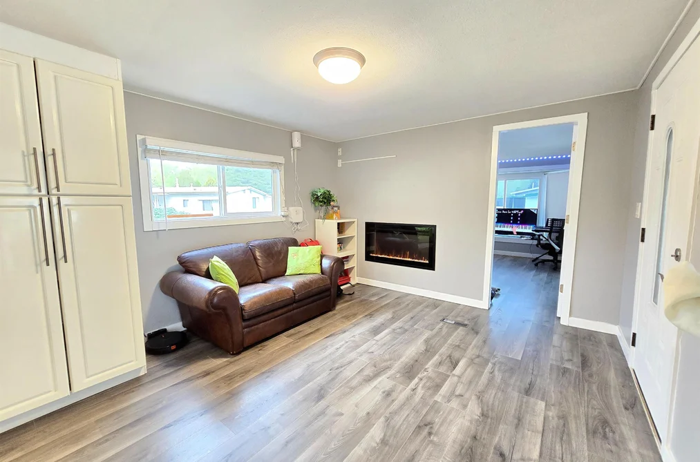 56 8220 KING GEORGE BOULEVARD, Surrey BC V3W 6E1, Surrey BC — Residential for Sale - Photo 5