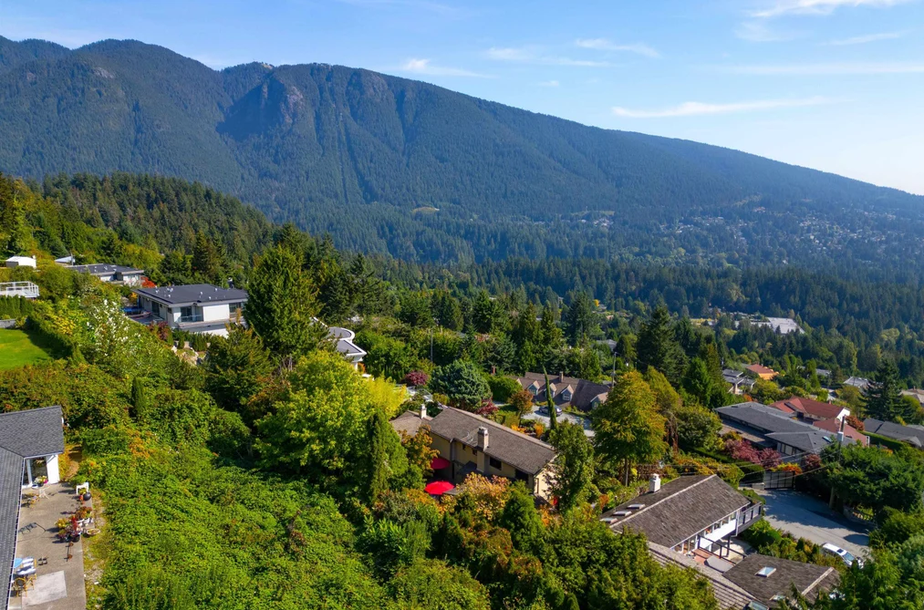 560 CRAIGMOHR DRIVE, West Vancouver BC V7S 1W9, West Vancouver BC — Residential for Sale - Photo 3