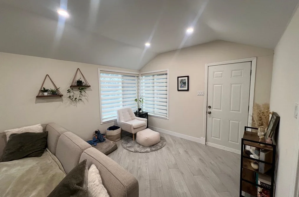 560 SPRINGER AVENUE, Burnaby BC V5B 3K7, Burnaby BC — Residential for Sale - Photo 2