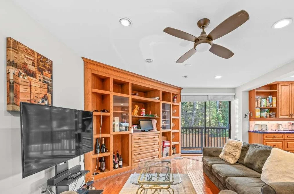 5600 GROUSEWOODS PLACE, North Vancouver BC V7R 4T4, North Vancouver BC — Residential for Sale - Photo 3
