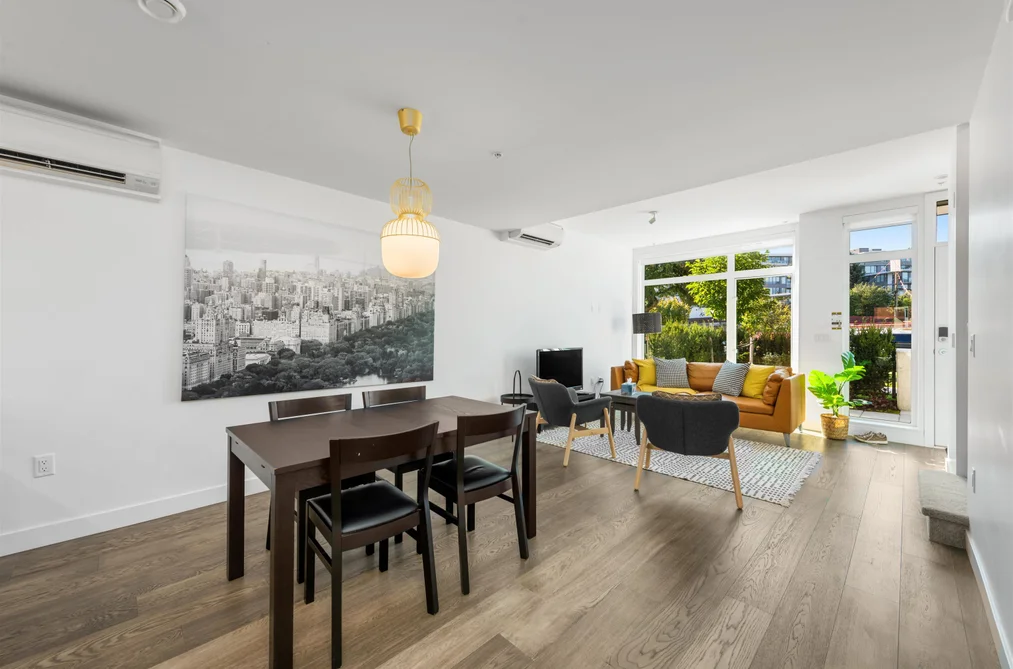 561 W 29TH AVENUE, Vancouver BC V5Z 2H8, Vancouver BC — Residential for Sale - Photo 2