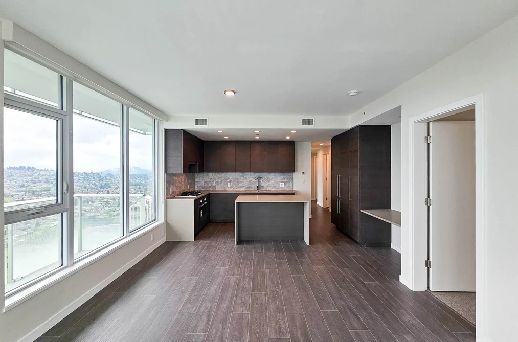 5610 2108 GILMORE AVENUE, Burnaby BC V5C 0N8, Burnaby BC — Residential for Sale - Photo 2