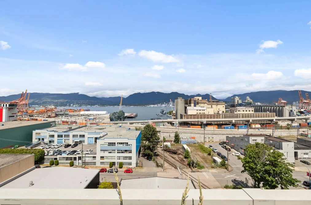 562 955 E HASTINGS STREET, Vancouver BC V6A 0G8, Vancouver BC — Residential for Sale — Photo 21 of 33