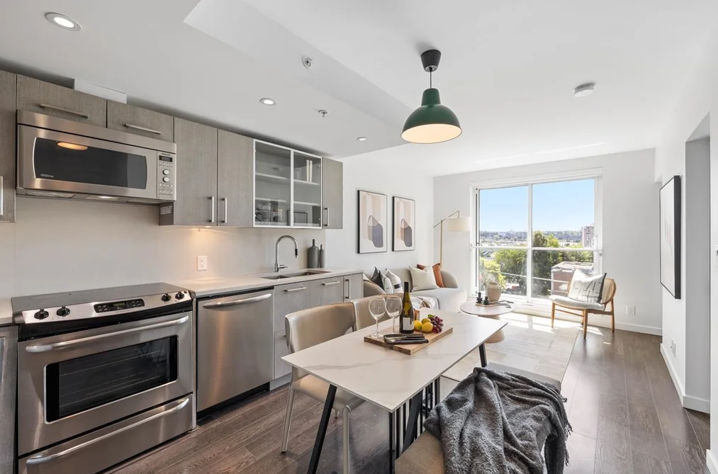 562 955 E HASTINGS STREET, Vancouver BC V6A 0G8, Vancouver BC — Residential for Sale — Photo 9 of 33