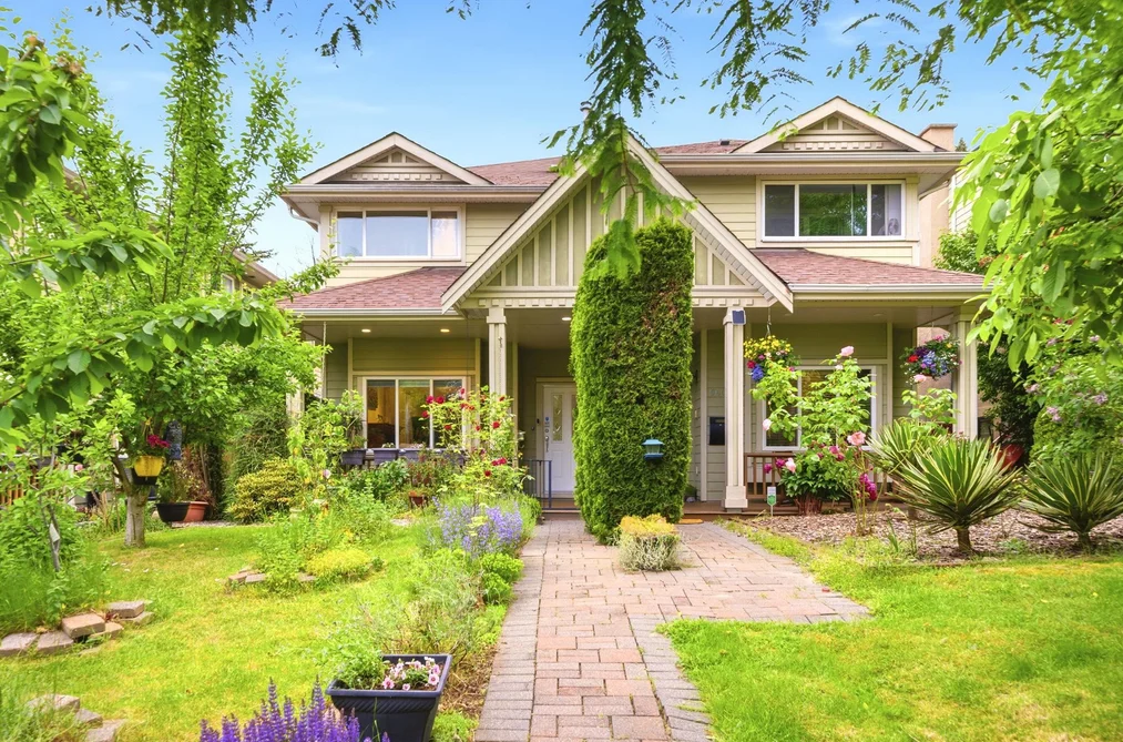 Half Duplex for sale at 562 W Keith Road North Vancouver British Columbia - MLS: R3127765