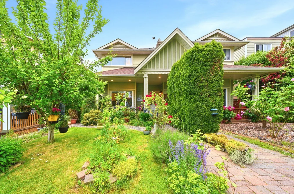 562 W KEITH ROAD, North Vancouver BC V7M 1M4, North Vancouver BC — Residential for Sale - Photo 2