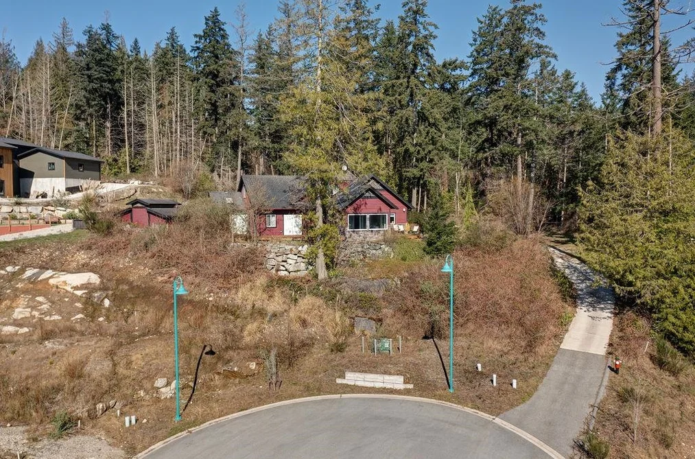 5628 MEDUSA PLACE, Sechelt BC V0N 3A3, Sechelt BC — Residential for Sale - Photo 3