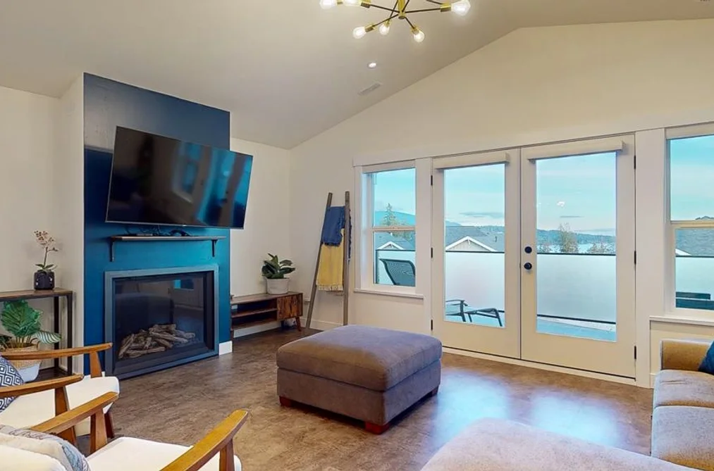 5629 KINGBIRD CRESCENT, Sechelt BC V7Z 0S4, Sechelt BC — Residential for Sale — Photo 3 of 32