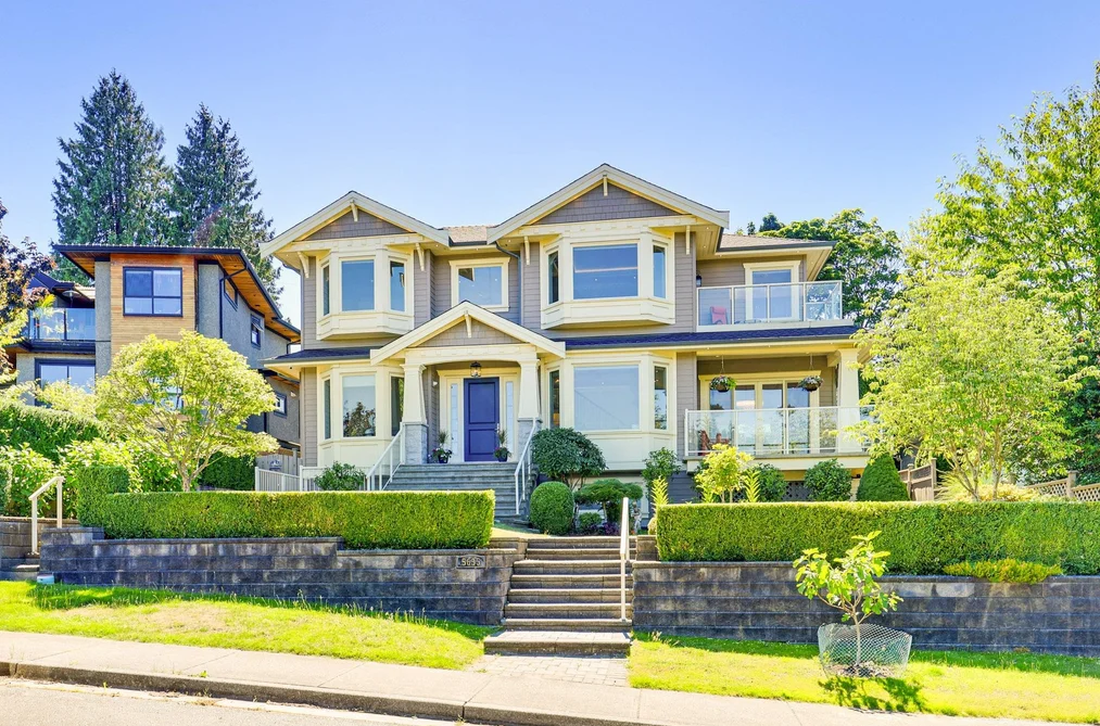 House for sale at 5635 Oakglen Drive Burnaby British Columbia - MLS: R3136643