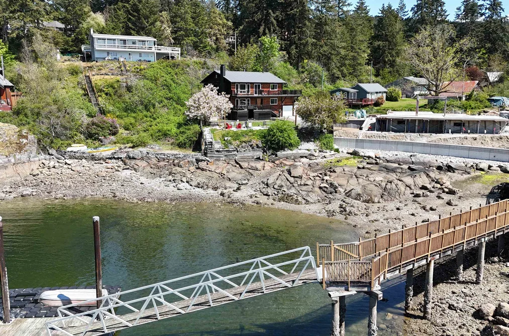 House for sale at 5639 O'Brian Road Halfmoon Bay British Columbia - MLS: R3111171