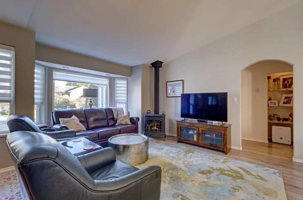 5643 CURTIS PLACE, Sechelt BC V7Z 0R9, Sechelt BC — Residential for Sale - Photo 3