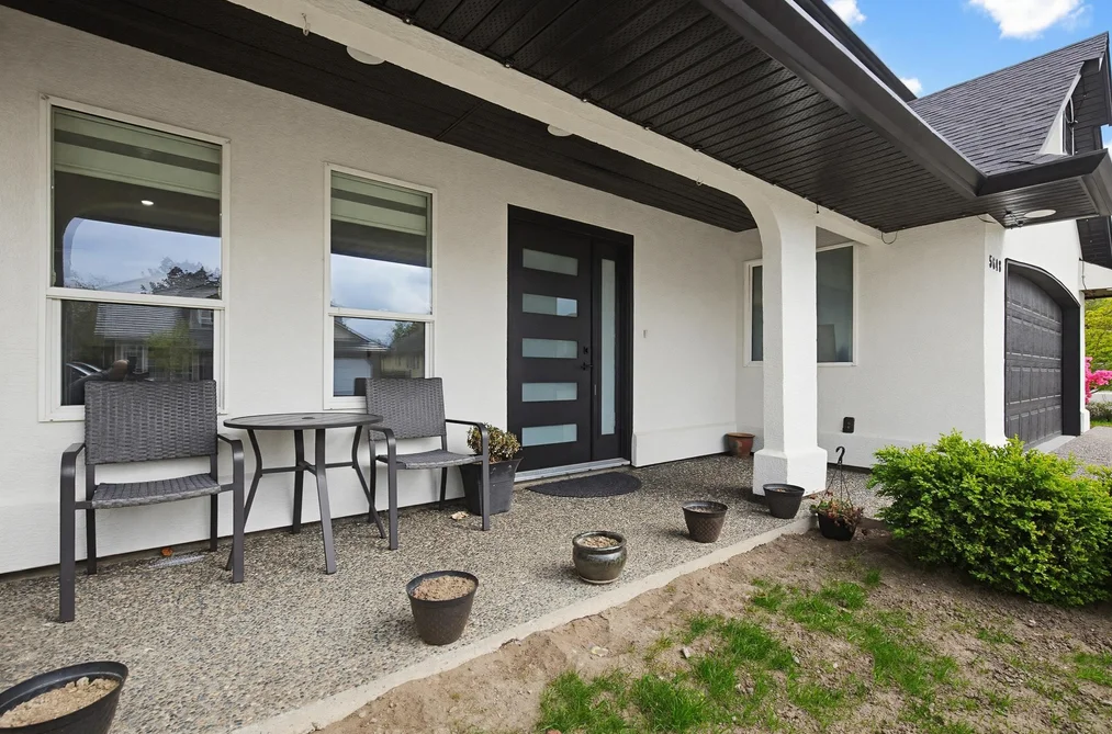 5648 VILLA ROSA PLACE, Chilliwack BC V2R 3K6, Chilliwack BC — Residential for Sale - Photo 2