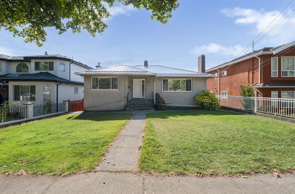 House for sale at 5655 Lancaster Street Vancouver British Columbia - MLS: R3150466