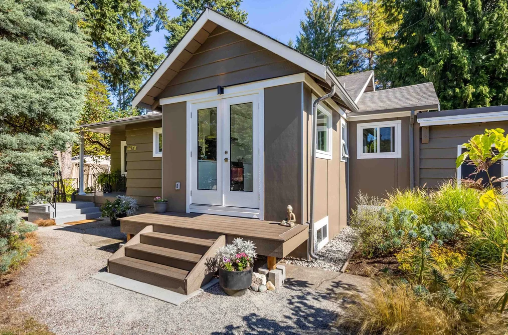 House for sale at 5670 Trident Avenue Sechelt British Columbia - MLS: R3171905