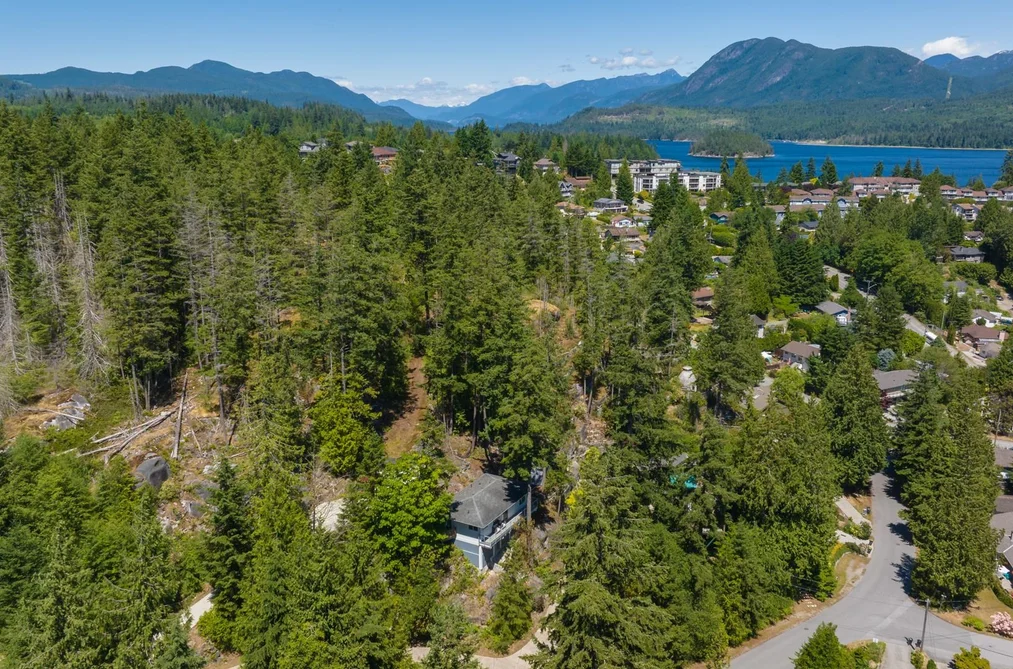 5673 SALMON DRIVE, Sechelt BC V0N 3A0, Sechelt BC — Residential for Sale — Photo 5 of 29