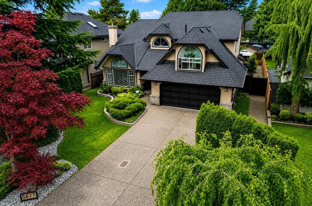 House for sale at 5677 185 Street Surrey British Columbia - MLS: R3125795
