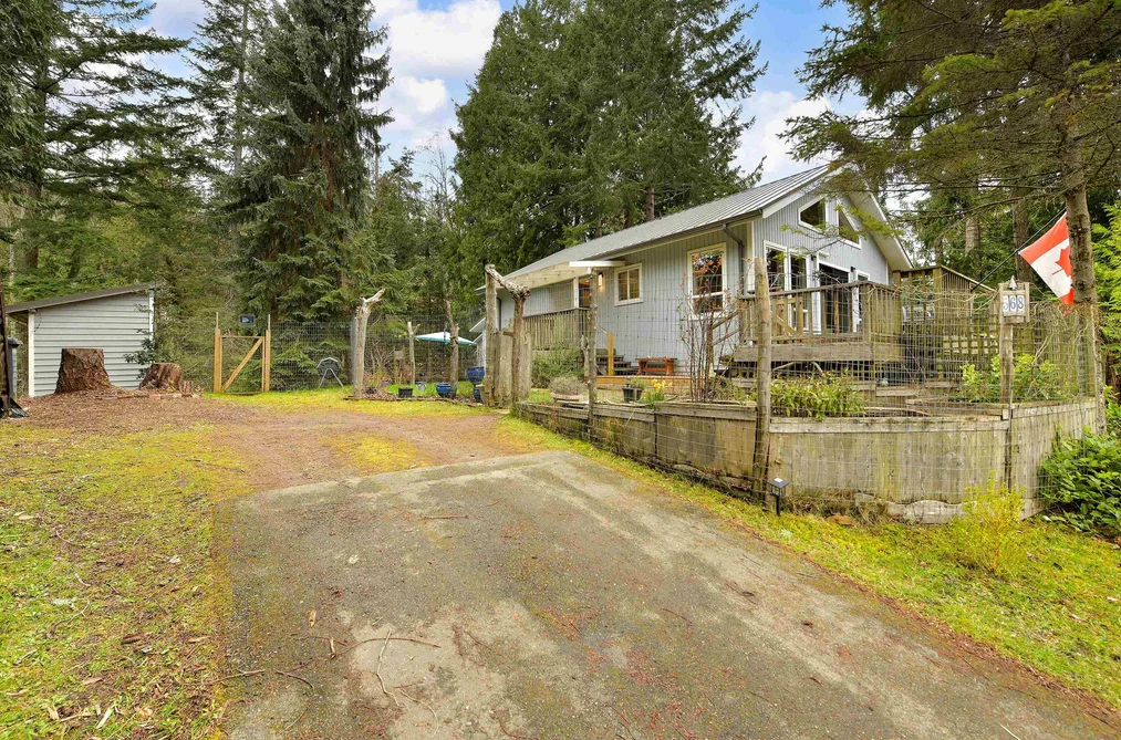 568 BAYVIEW DRIVE, Mayne Island BC V0N 2J1, Mayne Island BC — Residential for Sale - Photo 3
