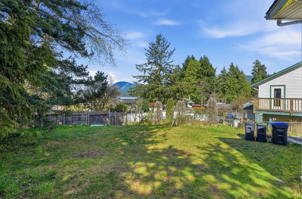 5689 PORPOISE BAY ROAD, Sechelt BC V0N 1V0, Sechelt BC — Residential for Sale - Photo 4