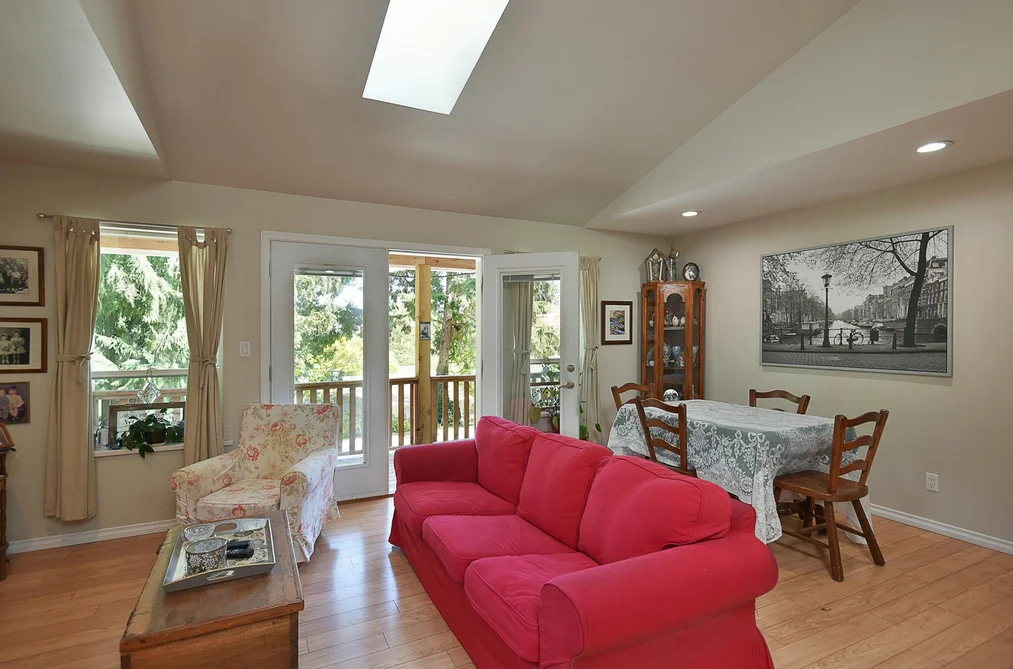 5689 SALMON DRIVE, Sechelt BC V0N 3A0, Sechelt BC — Residential for Sale - Photo 3