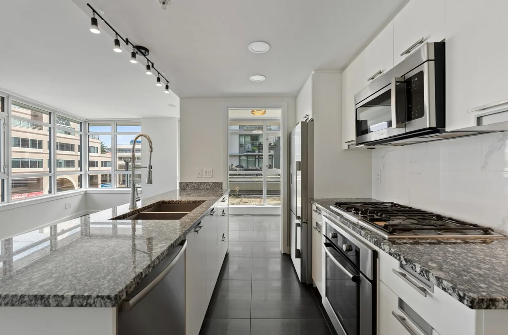 2080 West Broadway St Unit 569, Vancouver, BC - MLS: R3166118