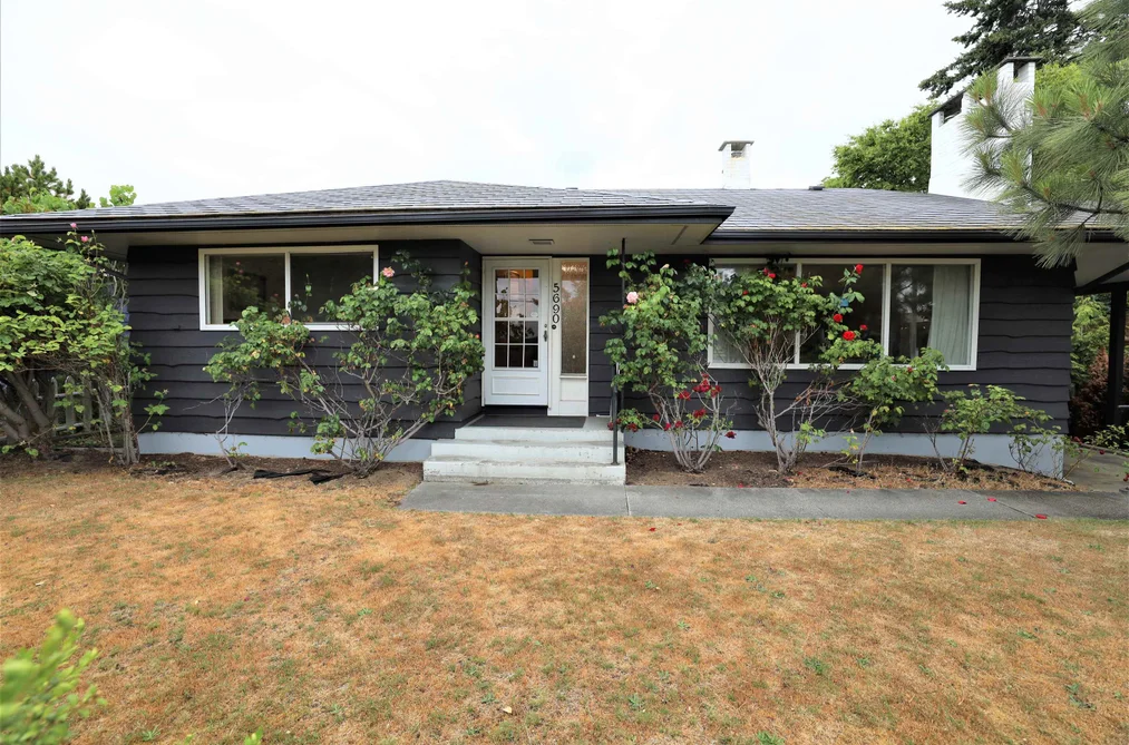 5690 MERMAID STREET, Sechelt BC V0N 3A3, Sechelt BC — Residential for Sale - Photo 5