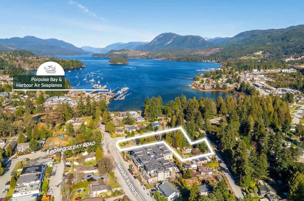House for sale at 5694 Wharf Avenue Sechelt British Columbia - MLS: R3094247