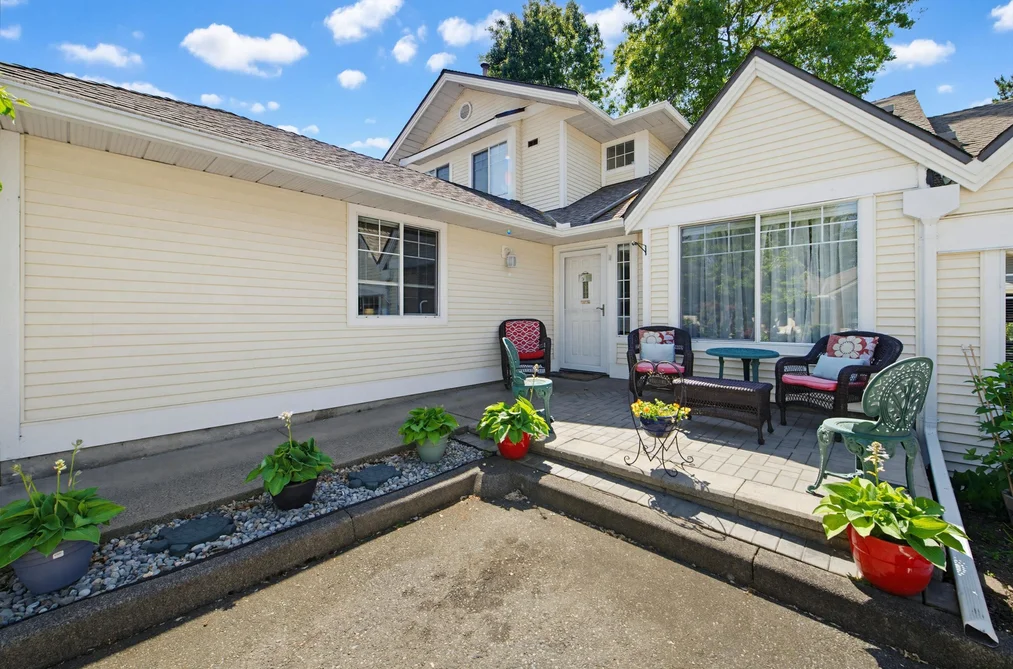 57 8737 212 STREET, Langley BC V1M 2C8, Langley BC — Residential for Sale - Photo 2
