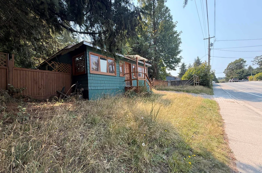 House for sale at 5700 Porpoise Bay Road Sechelt British Columbia - MLS: R3156450