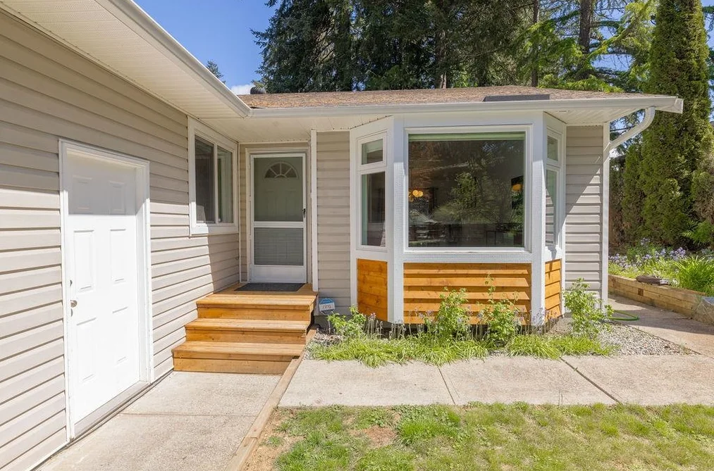 5700 TRIDENT AVENUE, Sechelt BC V0N 3A0, Sechelt BC — Residential for Sale - Photo 4